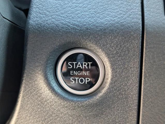 new 2025 Nissan Frontier car, priced at $36,102