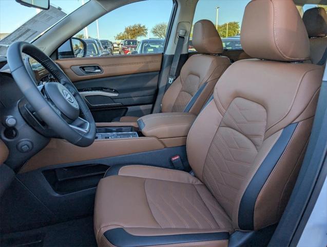 new 2025 Nissan Pathfinder car, priced at $47,543