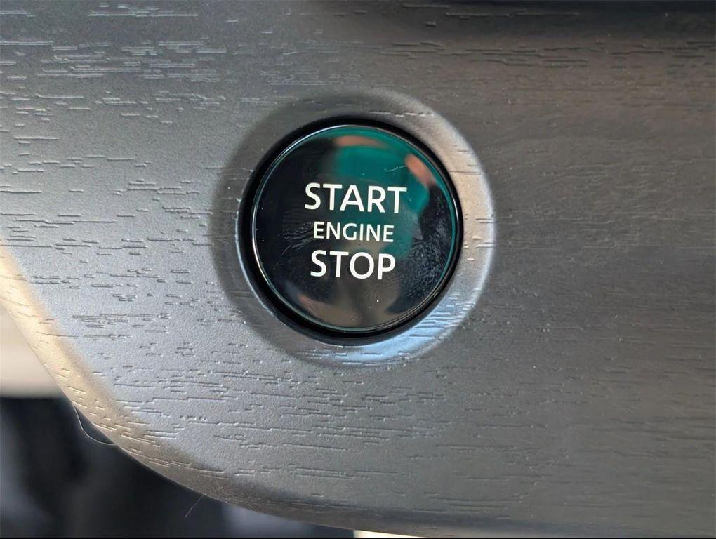 new 2025 Nissan Murano car, priced at $38,238