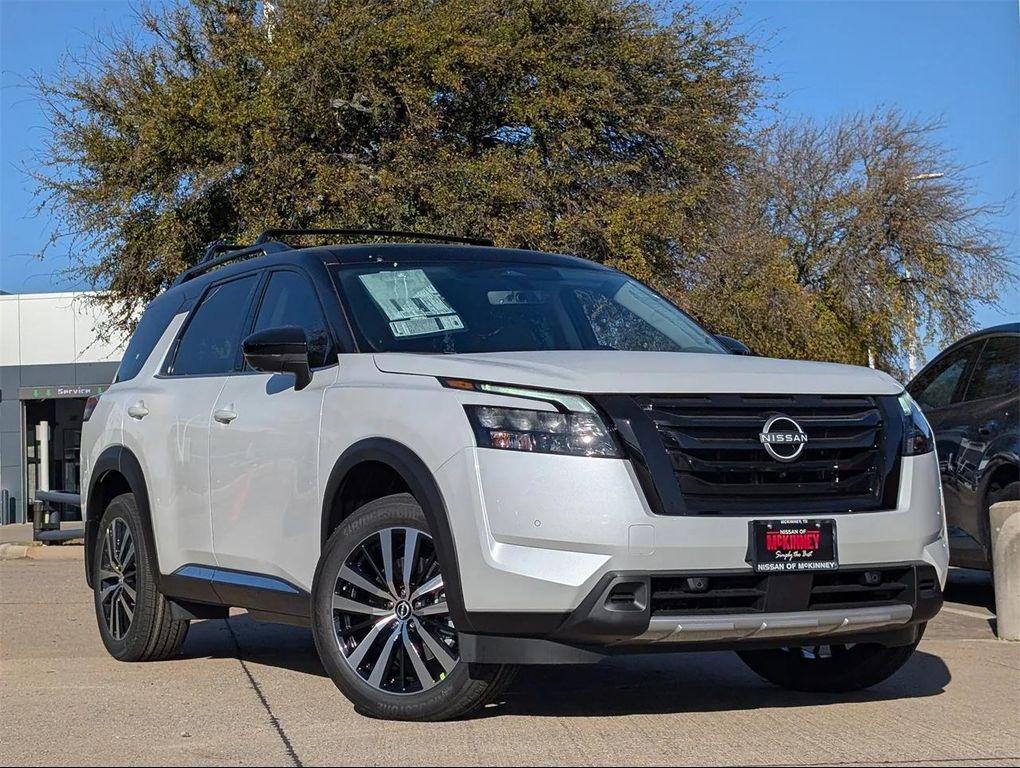 new 2025 Nissan Pathfinder car, priced at $41,140