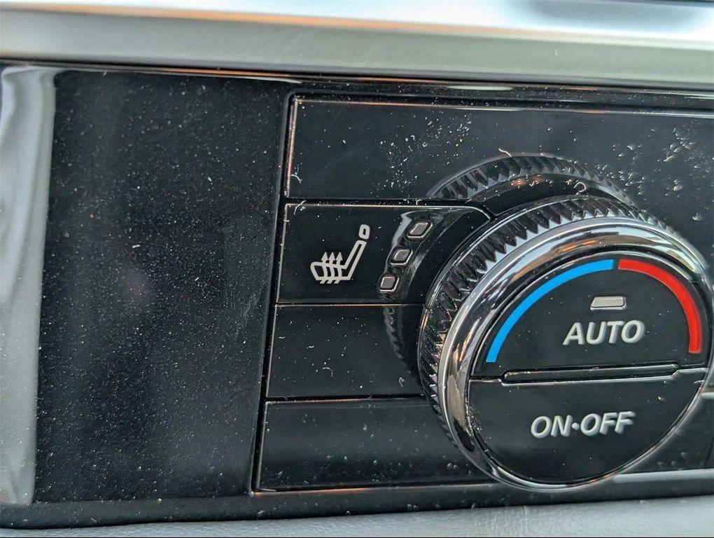 new 2025 Nissan Pathfinder car, priced at $35,447