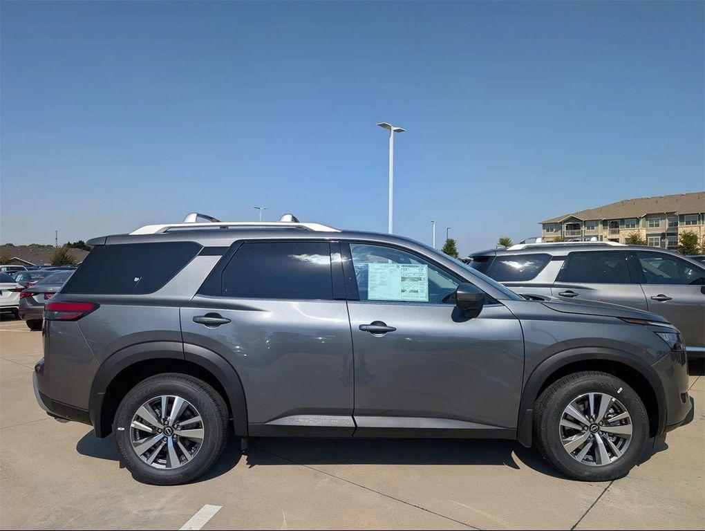 new 2025 Nissan Pathfinder car, priced at $35,447