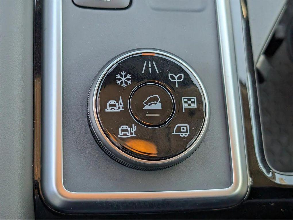 new 2025 Nissan Pathfinder car, priced at $35,447