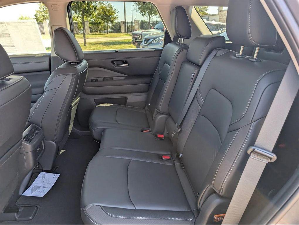 new 2025 Nissan Pathfinder car, priced at $35,447