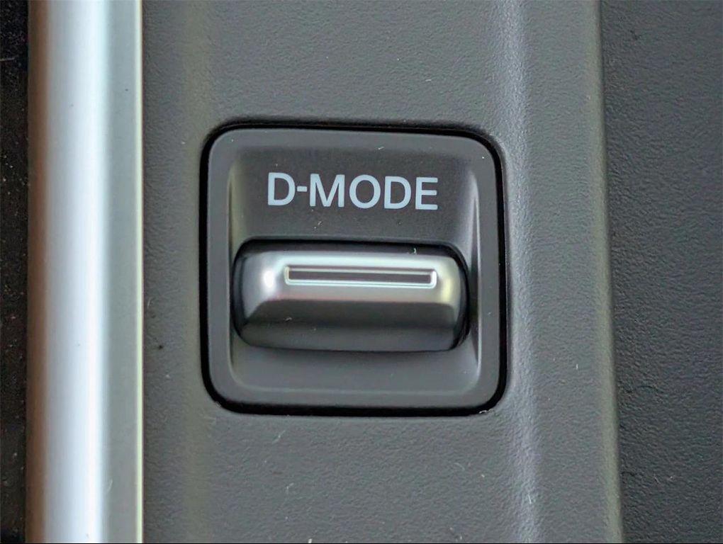 new 2025 Nissan Pathfinder car, priced at $47,254