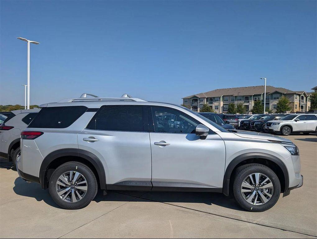 new 2025 Nissan Pathfinder car, priced at $35,447
