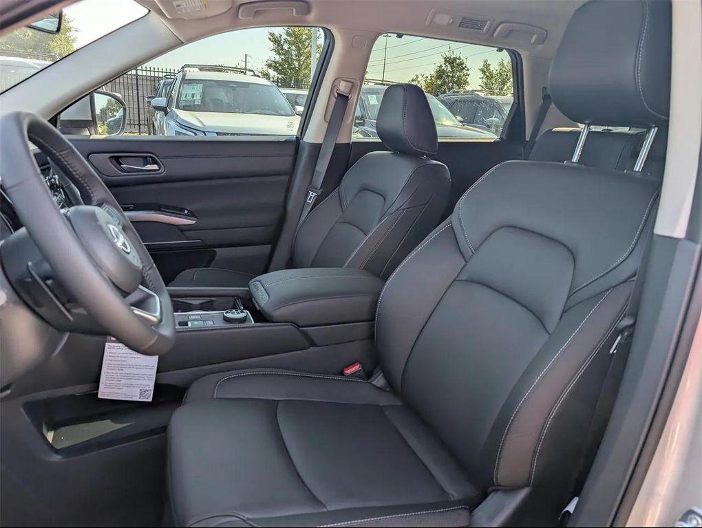 new 2025 Nissan Pathfinder car, priced at $35,447