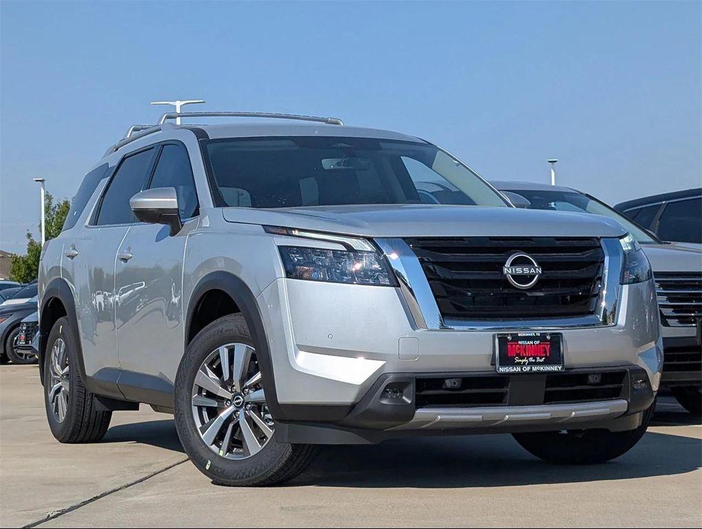 new 2025 Nissan Pathfinder car, priced at $35,447