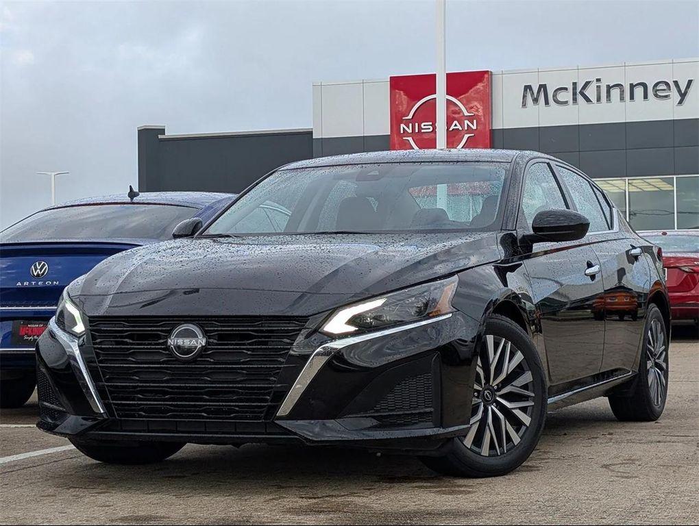 used 2023 Nissan Altima car, priced at $15,900