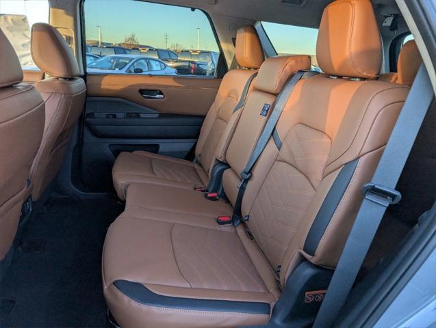 new 2025 Nissan Pathfinder car, priced at $47,543