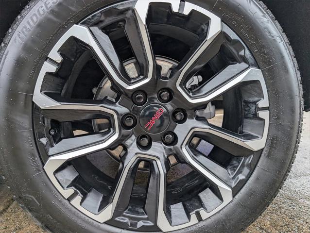 used 2025 GMC Yukon car, priced at $81,900