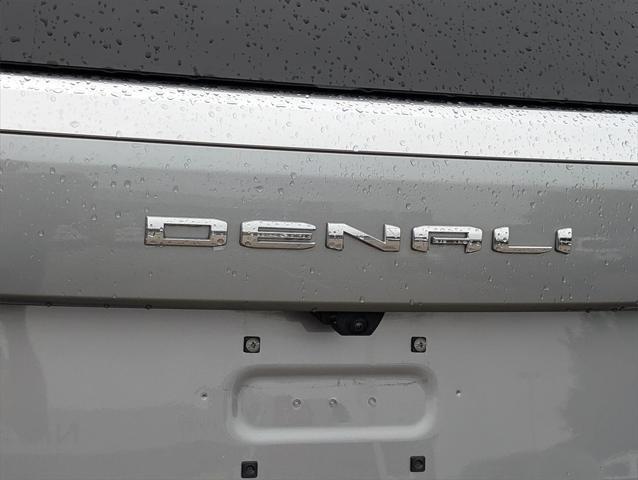 used 2025 GMC Yukon car, priced at $81,900
