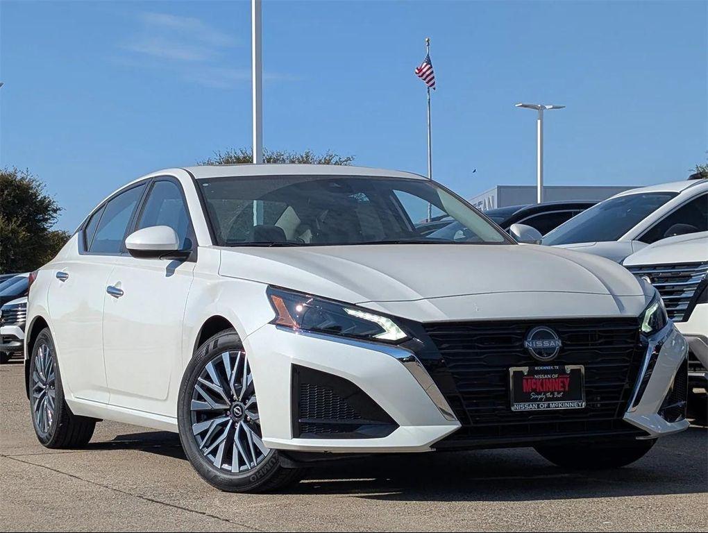 new 2025 Nissan Altima car, priced at $25,075