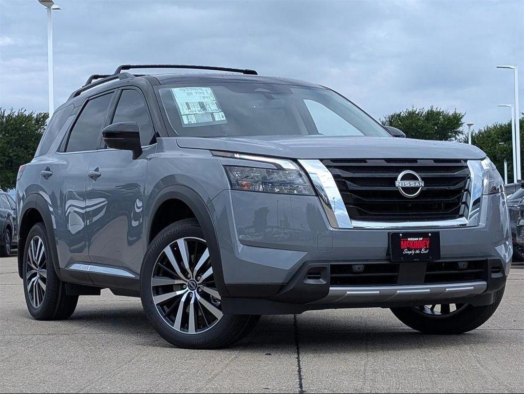 new 2025 Nissan Pathfinder car, priced at $40,670