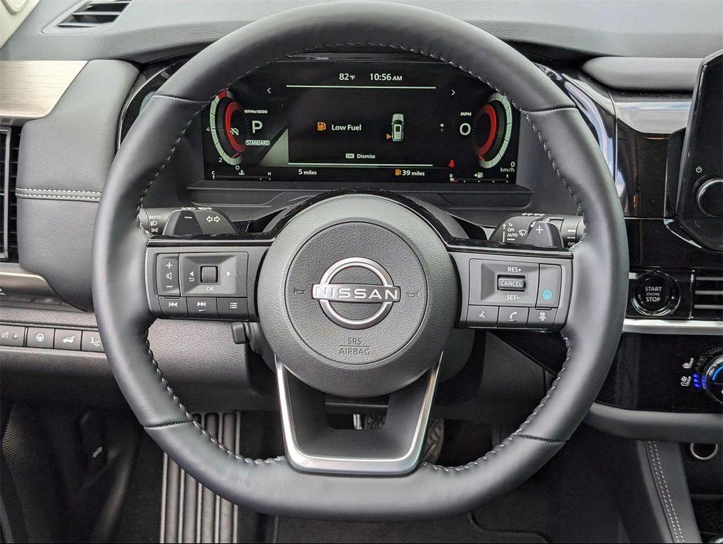 new 2025 Nissan Pathfinder car, priced at $40,670