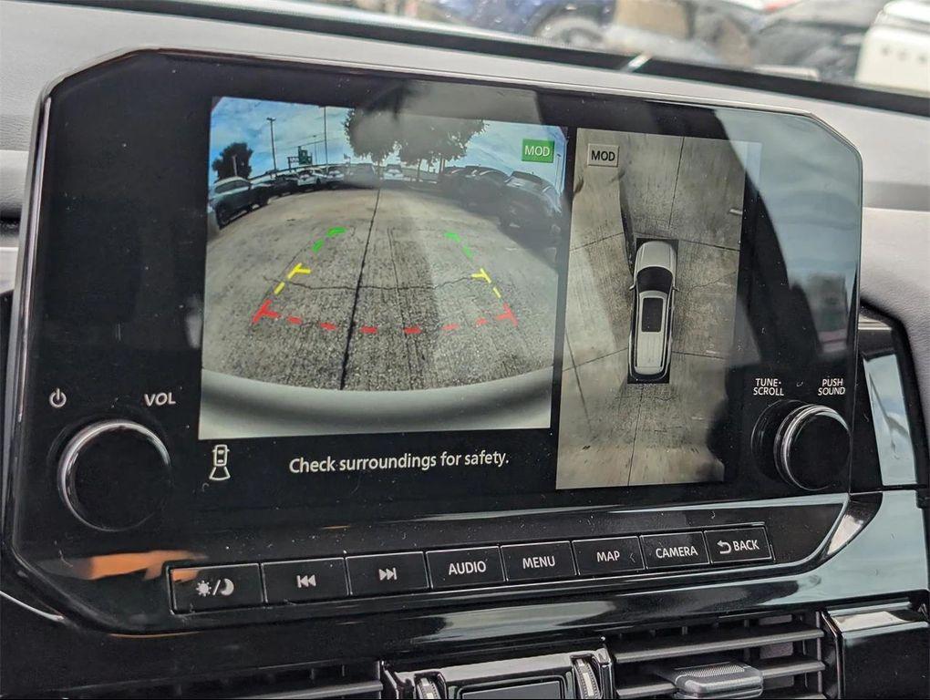 new 2025 Nissan Pathfinder car, priced at $40,670