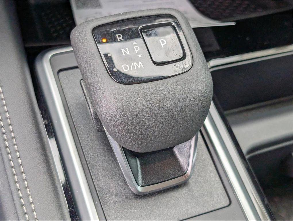 new 2025 Nissan Pathfinder car, priced at $40,670