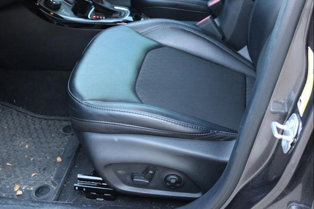used 2021 Jeep Compass car, priced at $19,900