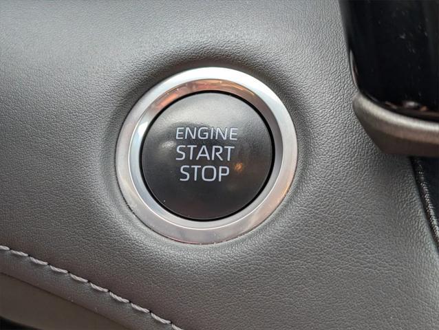used 2024 Toyota Highlander car, priced at $38,999