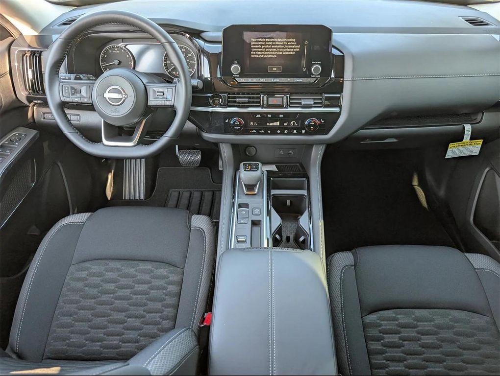 new 2025 Nissan Pathfinder car, priced at $33,531