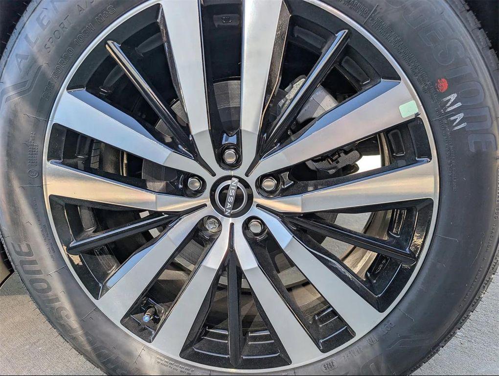 new 2025 Nissan Pathfinder car, priced at $39,838