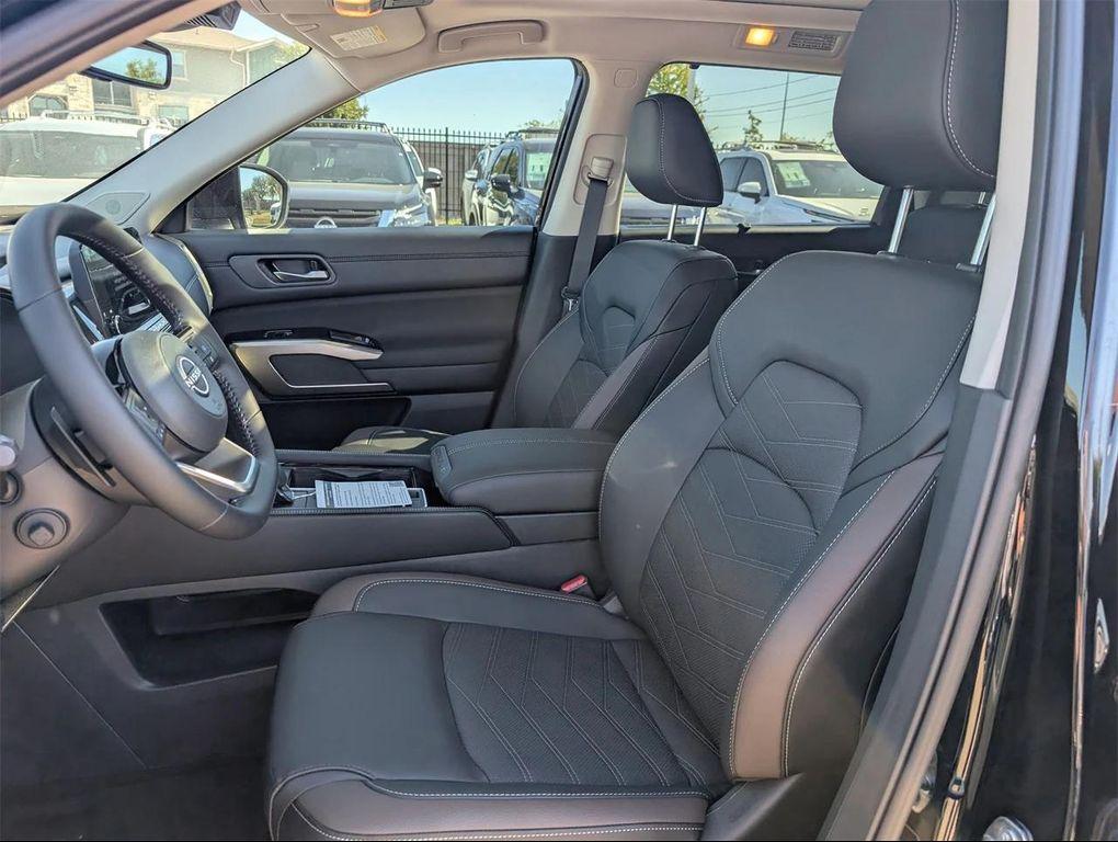new 2025 Nissan Pathfinder car, priced at $39,838