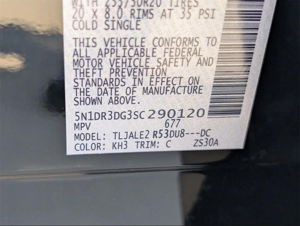 new 2025 Nissan Pathfinder car, priced at $40,231