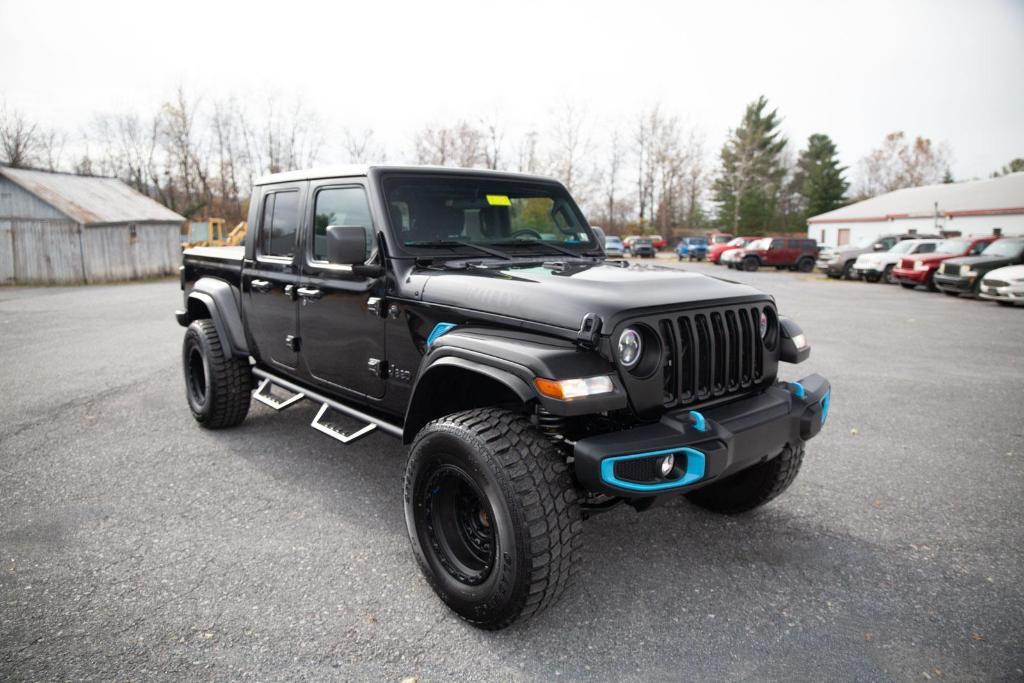 used 2022 Jeep Gladiator car, priced at $33,958