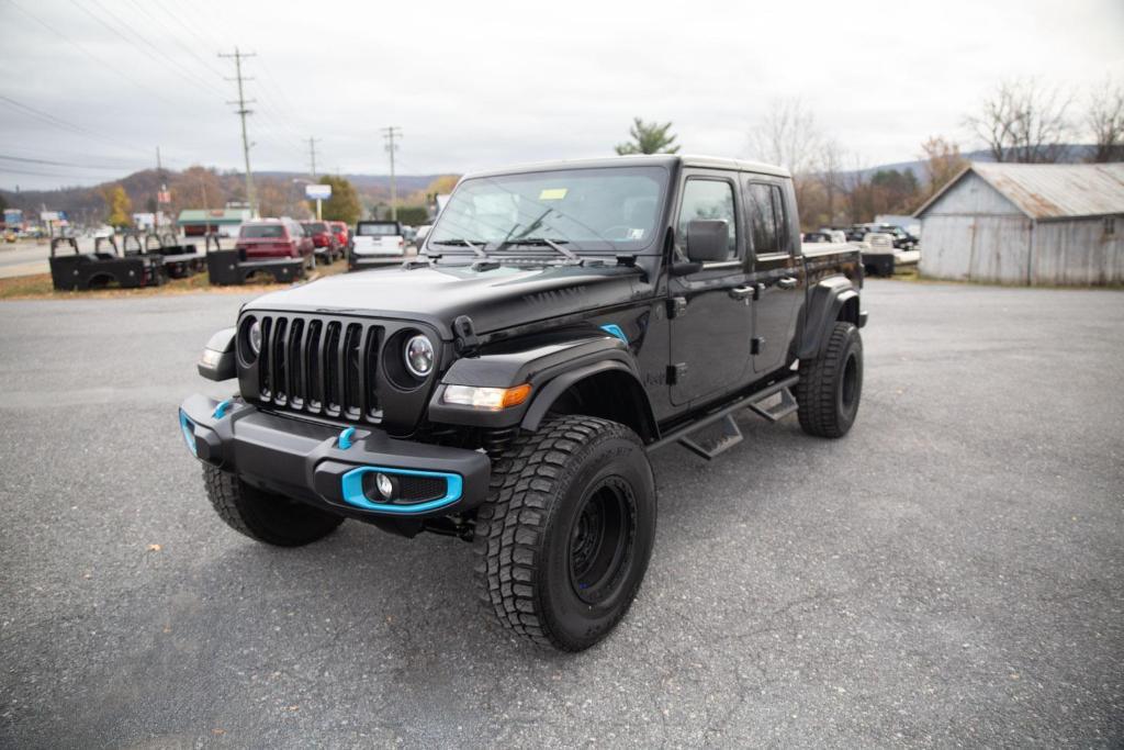 used 2022 Jeep Gladiator car, priced at $33,958