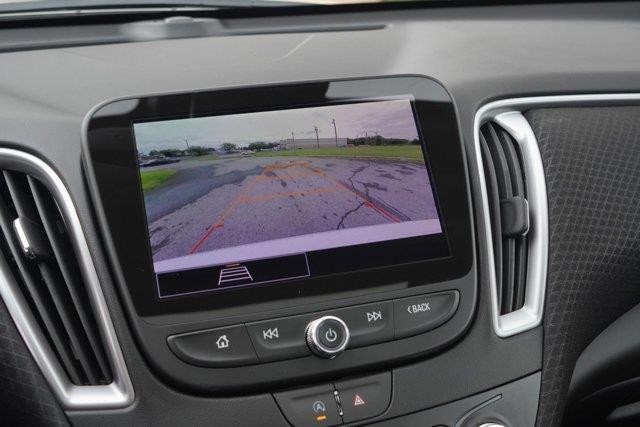 new 2025 Chevrolet Malibu car, priced at $30,862