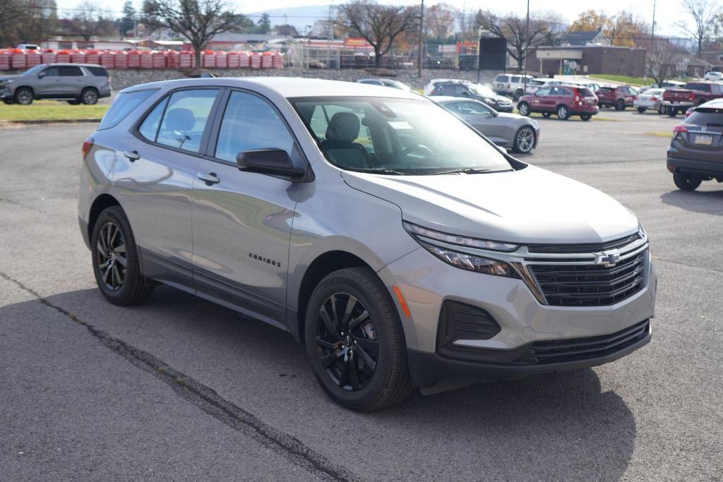 new 2023 Chevrolet Equinox car, priced at $27,590