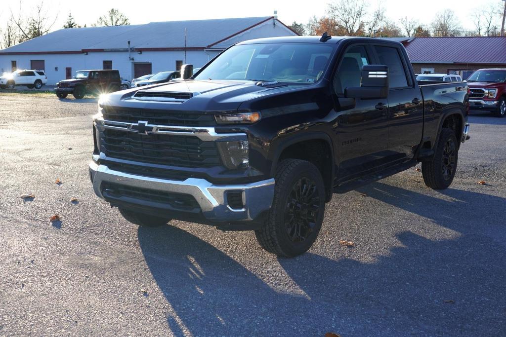 new 2024 Chevrolet Silverado 2500 car, priced at $66,000