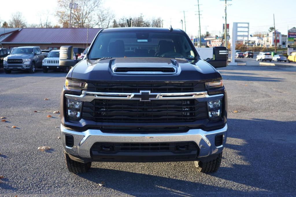 new 2024 Chevrolet Silverado 2500 car, priced at $66,000