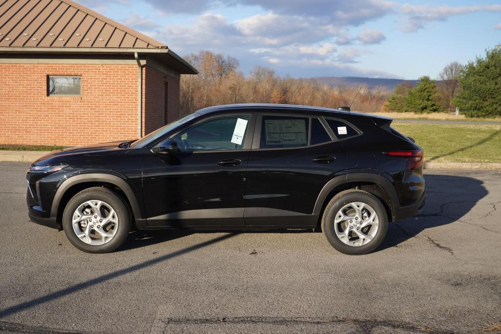 new 2025 Chevrolet Trax car, priced at $22,315