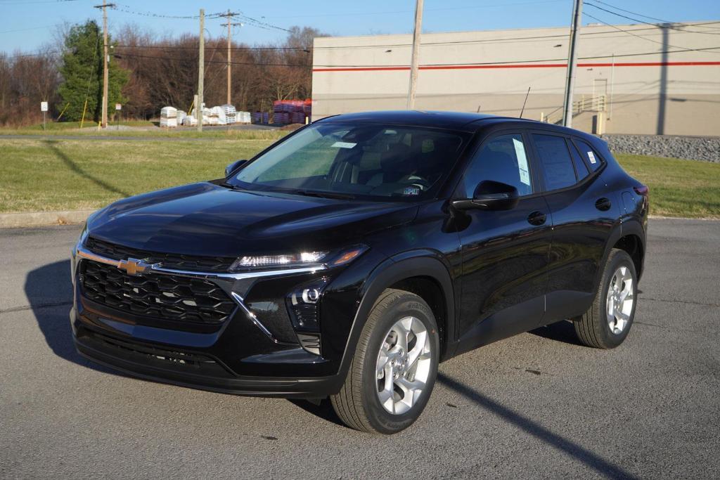 new 2025 Chevrolet Trax car, priced at $22,315