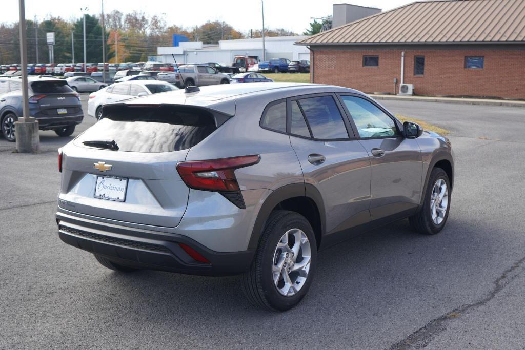 new 2025 Chevrolet Trax car, priced at $22,750