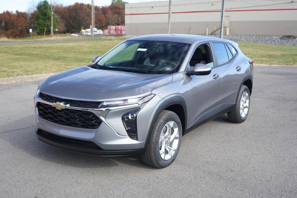 new 2025 Chevrolet Trax car, priced at $22,750