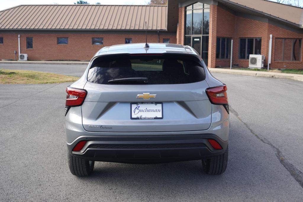 new 2025 Chevrolet Trax car, priced at $22,750