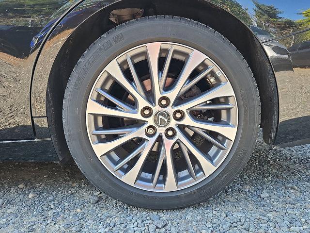 used 2019 Lexus ES 350 car, priced at $27,422