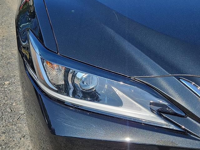 used 2019 Lexus ES 350 car, priced at $27,422