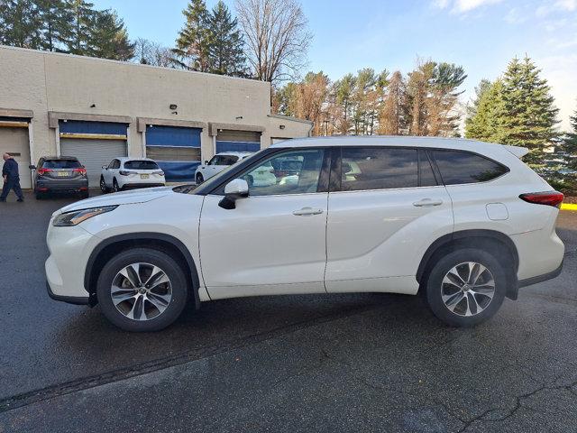 used 2021 Toyota Highlander car, priced at $30,389