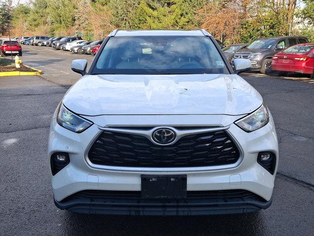 used 2021 Toyota Highlander car, priced at $30,389