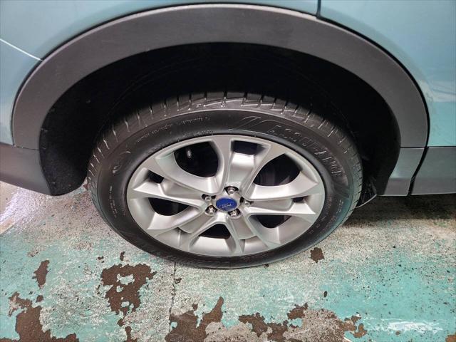 used 2013 Ford Escape car, priced at $12,900