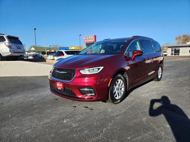 used 2022 Chrysler Pacifica car, priced at $27,900