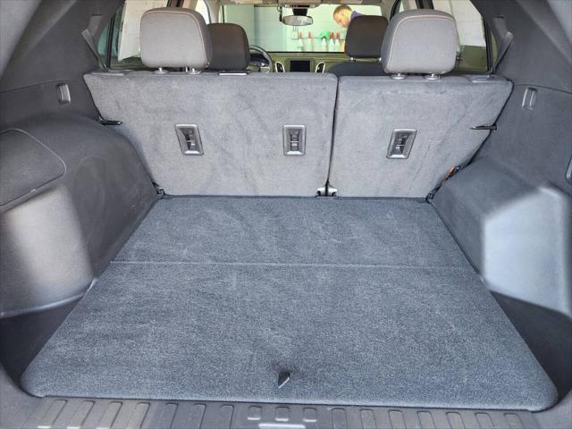 used 2024 Chevrolet Equinox car, priced at $27,900