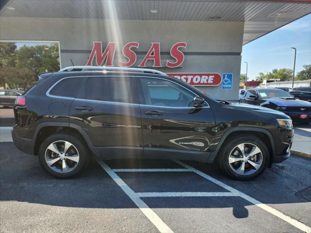 used 2020 Jeep Cherokee car, priced at $25,900