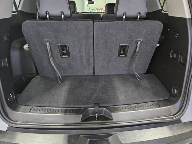 used 2023 GMC Acadia car, priced at $31,900