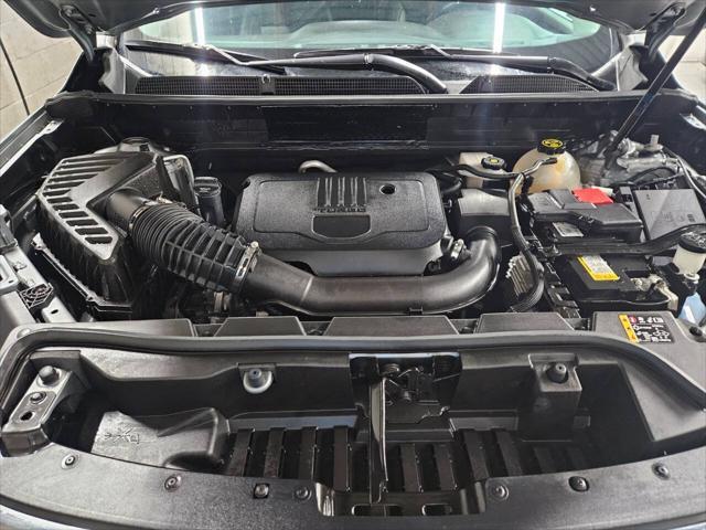 used 2023 GMC Acadia car, priced at $31,900
