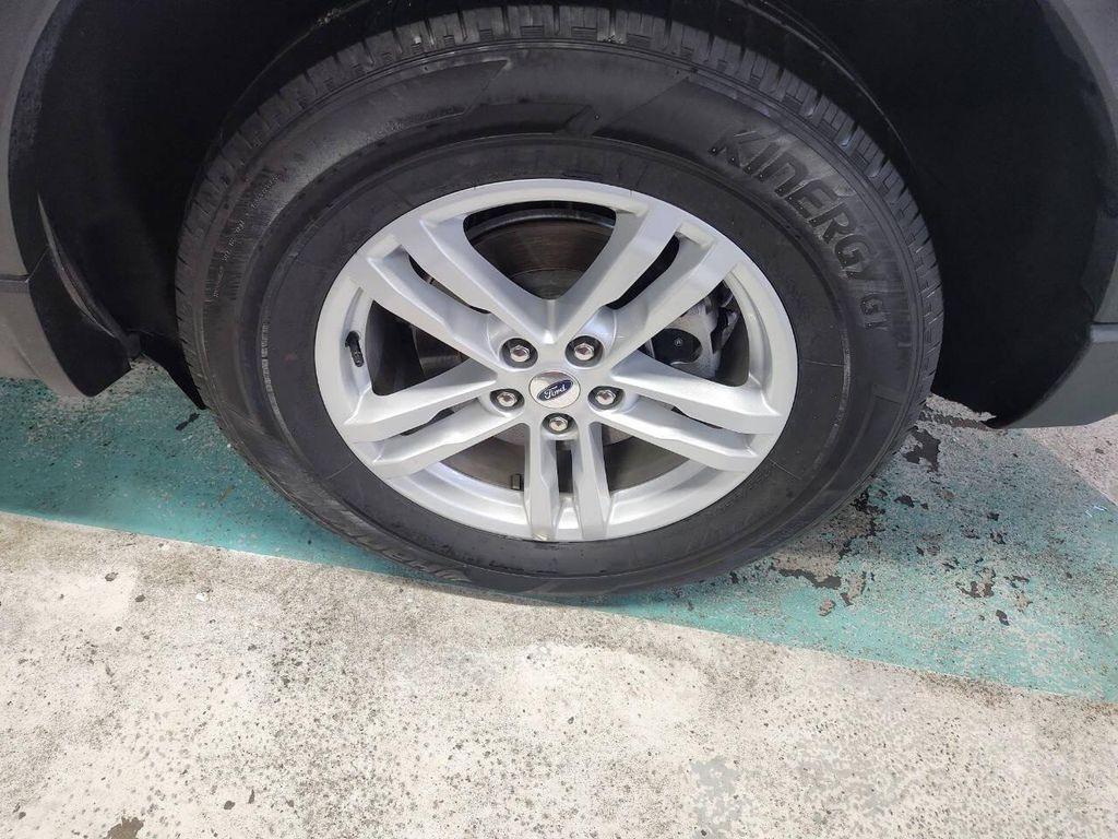 used 2024 Ford Explorer car, priced at $30,900
