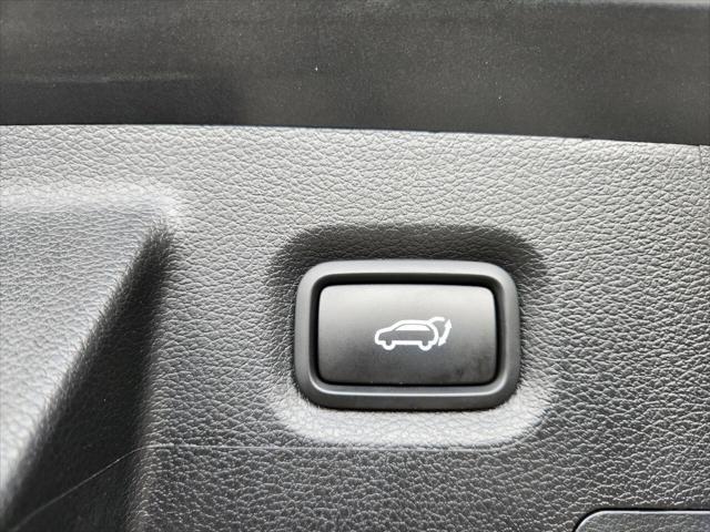 used 2023 Hyundai Santa Fe car, priced at $27,900